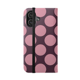 Funda billetera de cuero vegano para iPhone 17 – Diseño de lunares Polka Dot en rosa ciruela