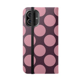 Funda billetera de cuero vegano para iPhone 16 Plus – Diseño de lunares Polka Dot en rosa ciruela